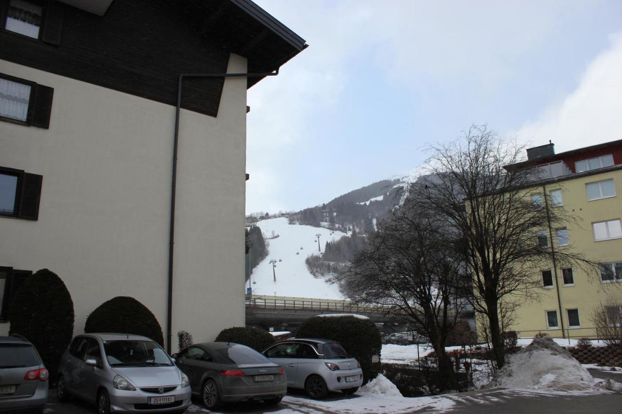 Gemuetliches 4Er Apartment In Skilift-Naehe Zell am See Exterior foto